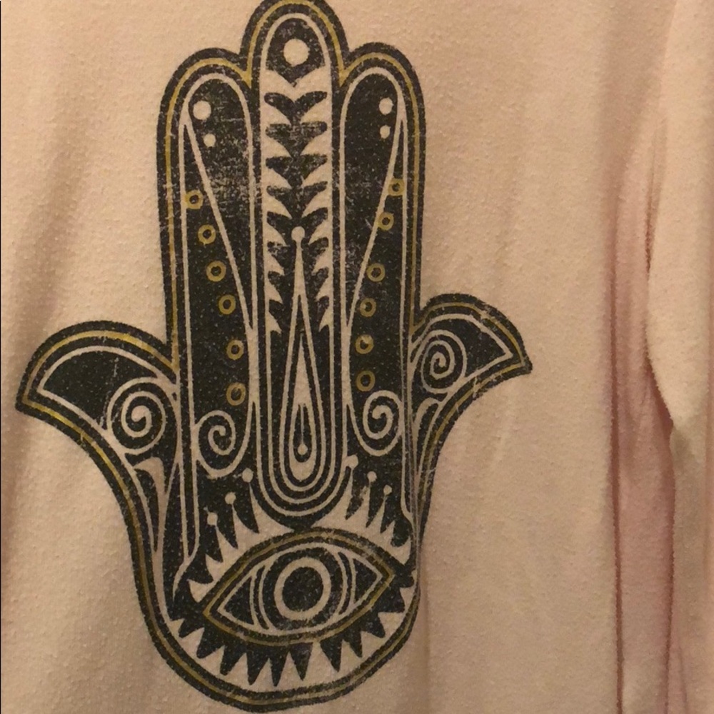 Pink hamza sweater - Picture 2 of 4